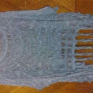 No tag. XL bluish gray crochet top